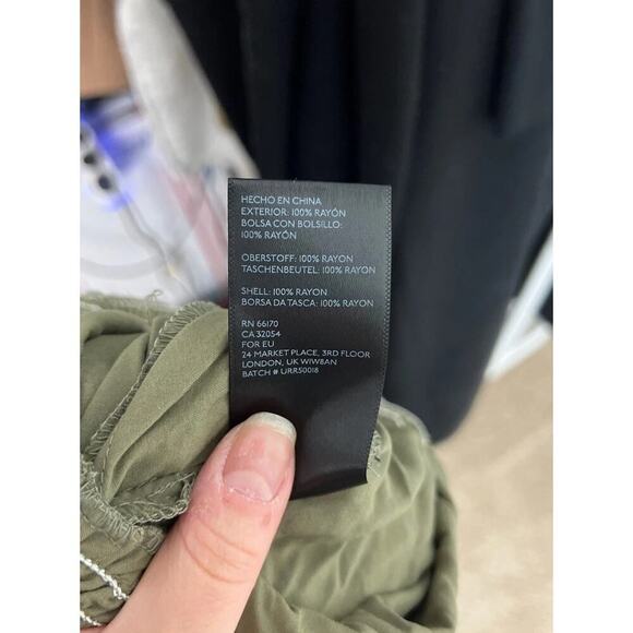 Urban Outfitters Olive Green Smocked Jumpsuit Wide Leg Adjustable Straps Boho XS - Picture 9 of 9